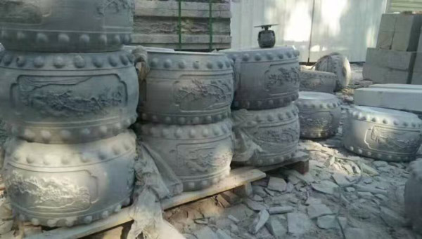 仿古石鼓磴（柱础）